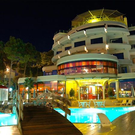 Vela Hotel Restaurant Golem  Luaran gambar