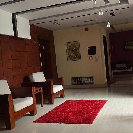 Vela Hotel Restaurant Golem  Luaran gambar