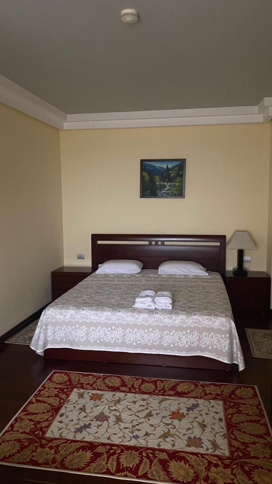 Vela Hotel Restaurant Golem  Luaran gambar